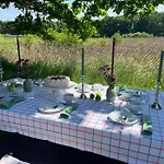 Idylisches Mit Reh Tatil Evi